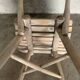 Chaise brutaliste en bois