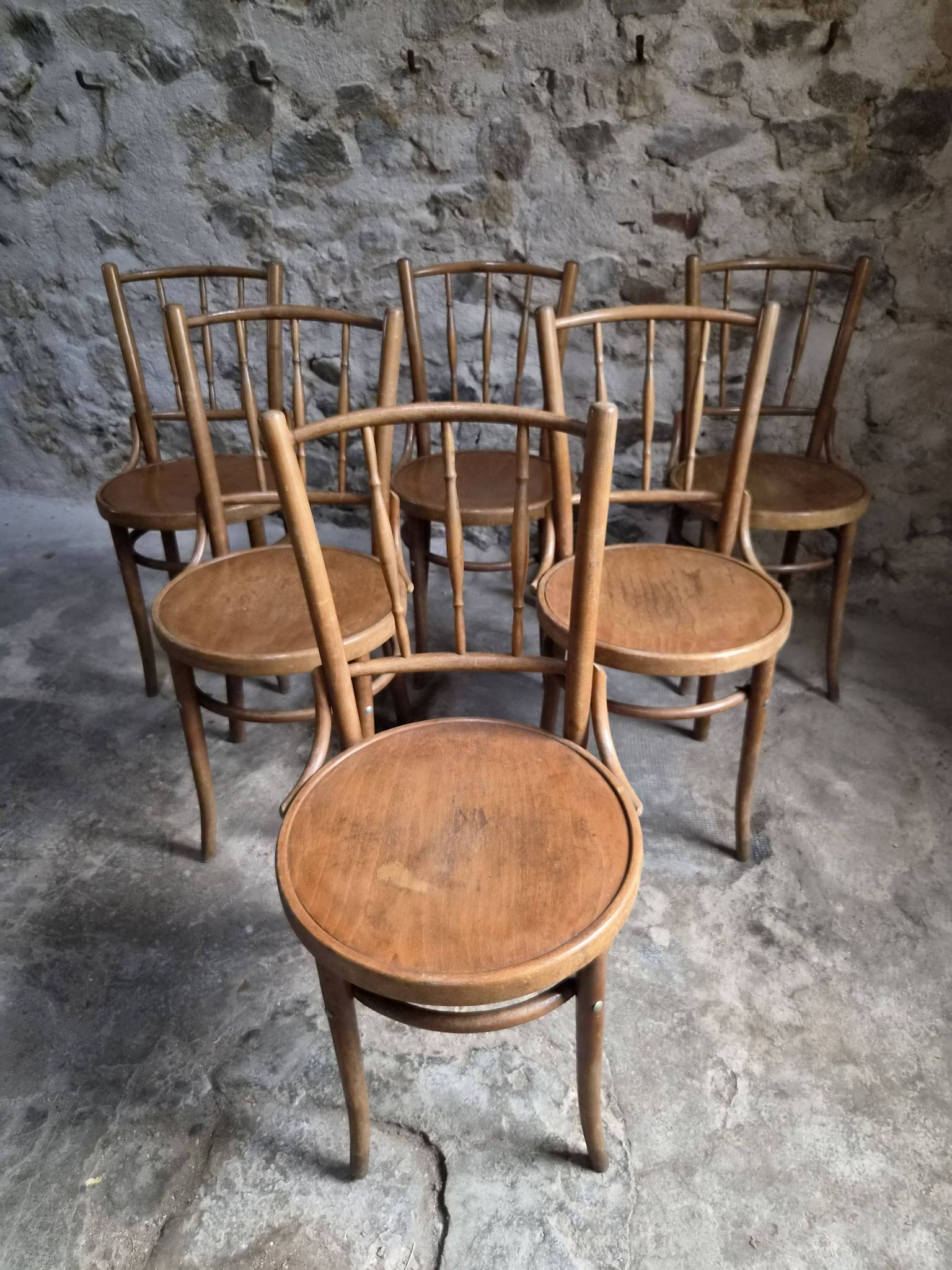 Set of 6 Fischel bentwood bistro chairs, Czechoslovakia, circa 1930–1950.