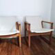 Paire de fauteuils toilés années 70