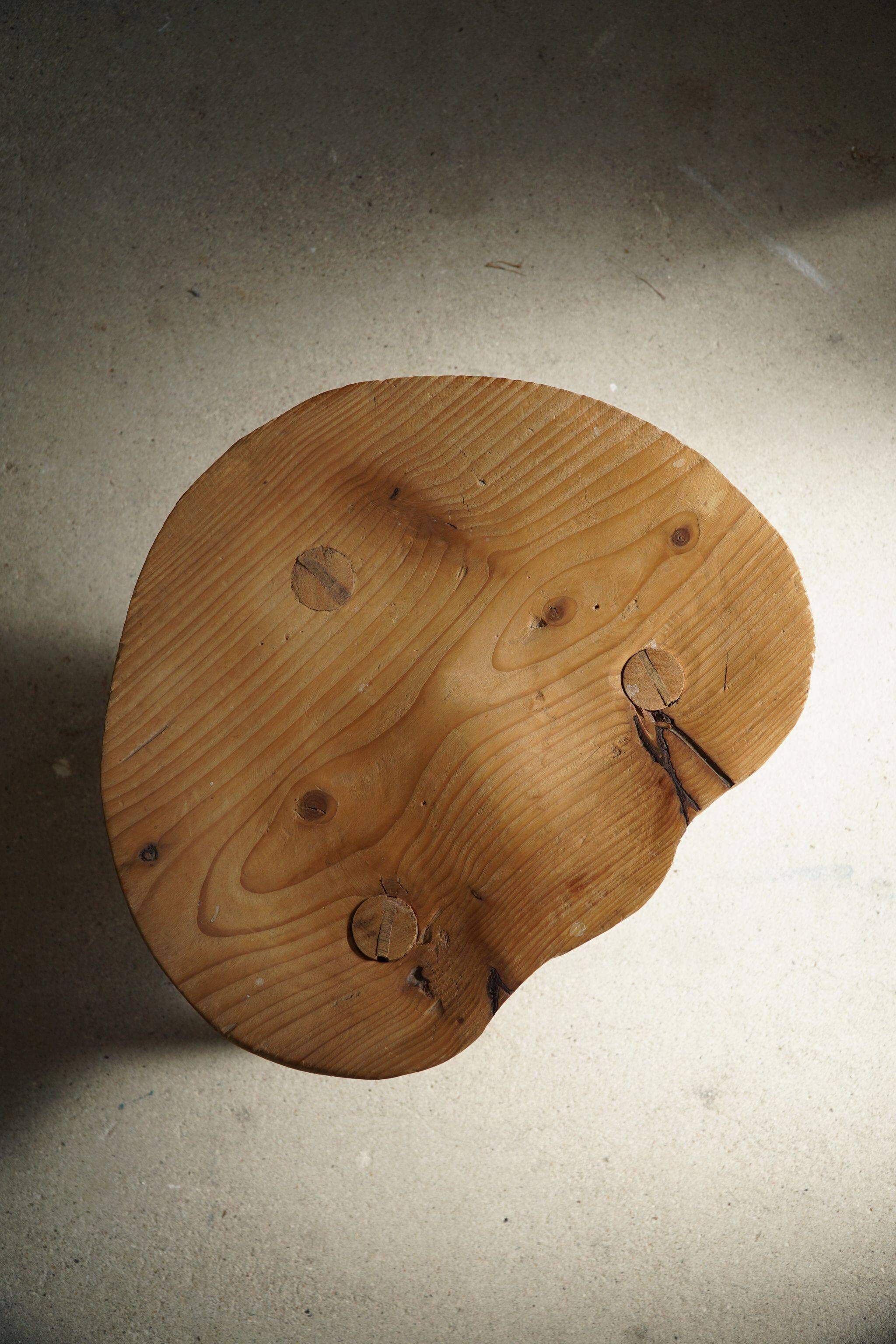 Tripod stool in solid pine, by a Swedish cabinetmaker, mid-century, around the 1960s.