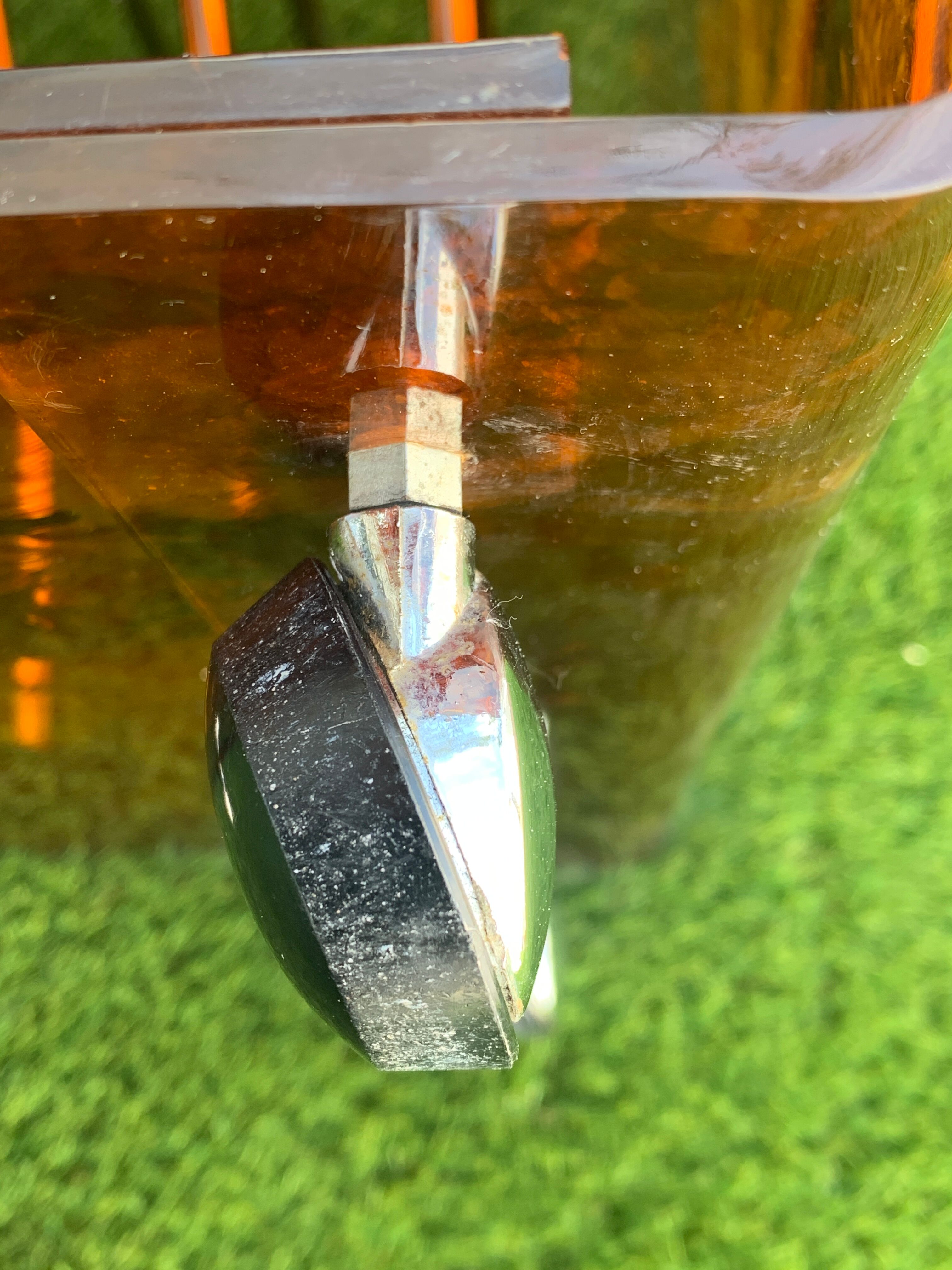 Range records or vinyl range in plexi, turtle scales effect, on wheels, 1970