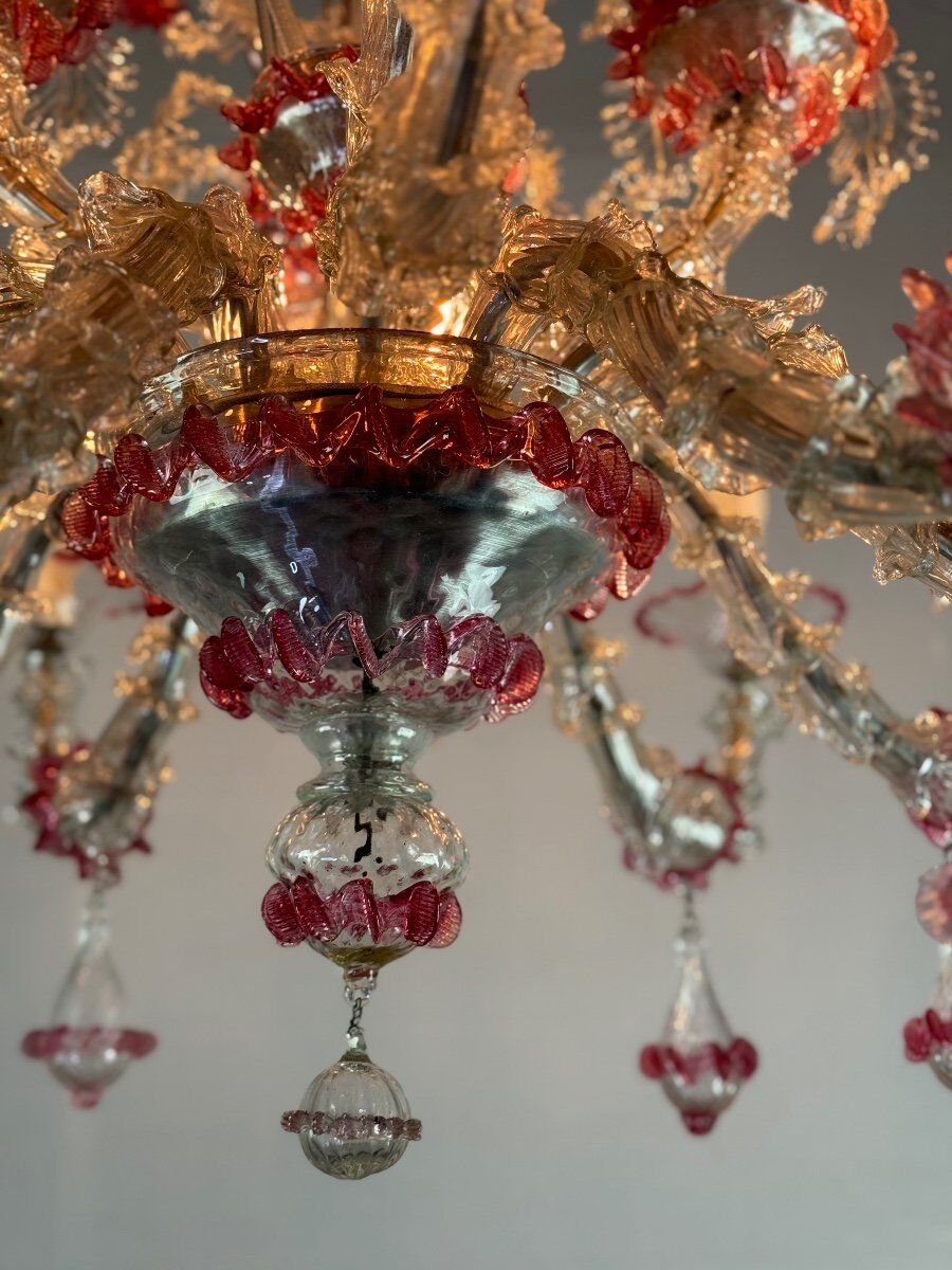 Rezzonico Venetian chandelier in colorless and red Venetian glass, circa 1920