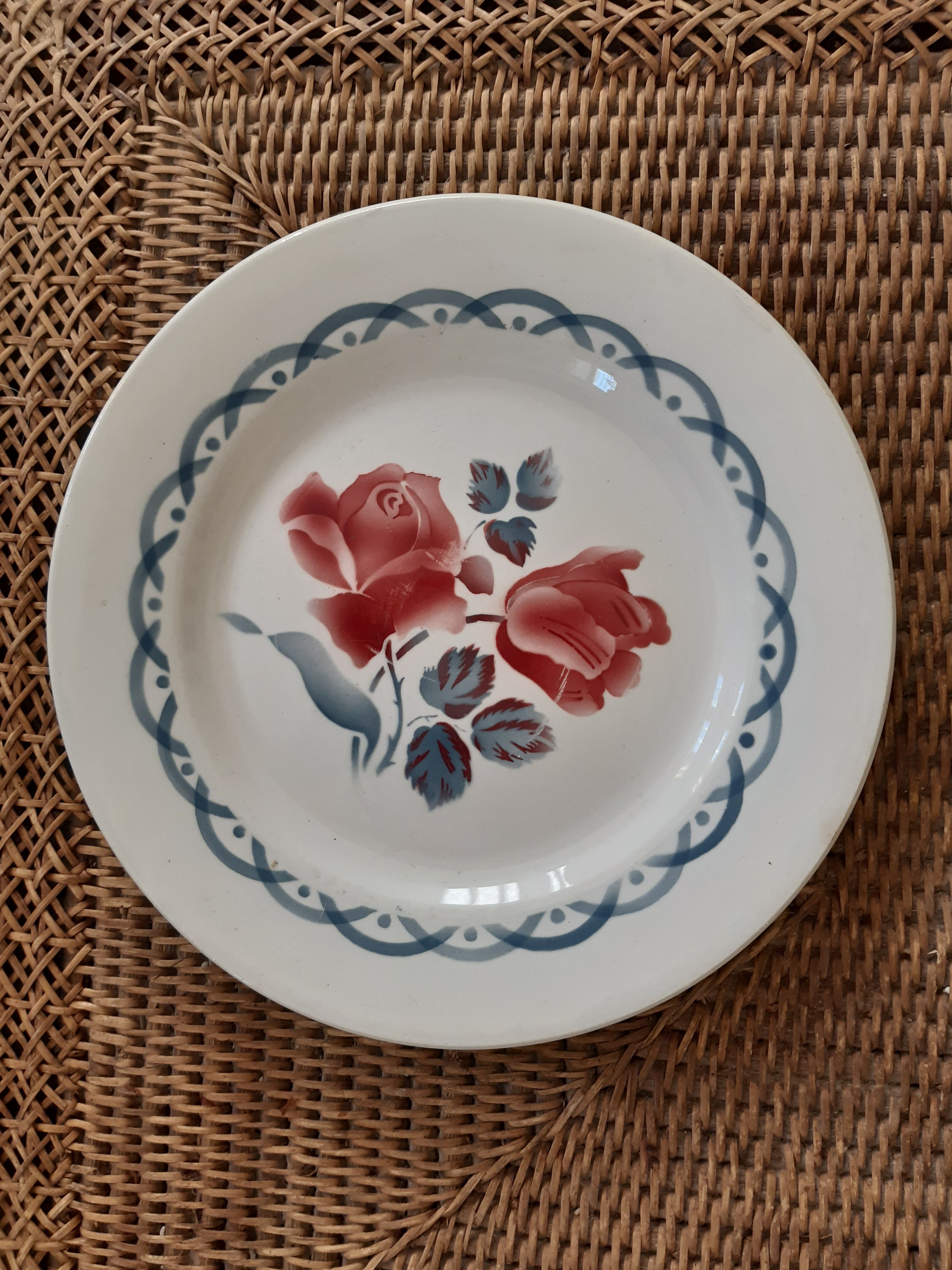 Digoin Sarreguemines plates