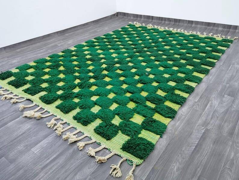 Beni Ourain Berber rug in pure wool, size 150 x 250 cm.