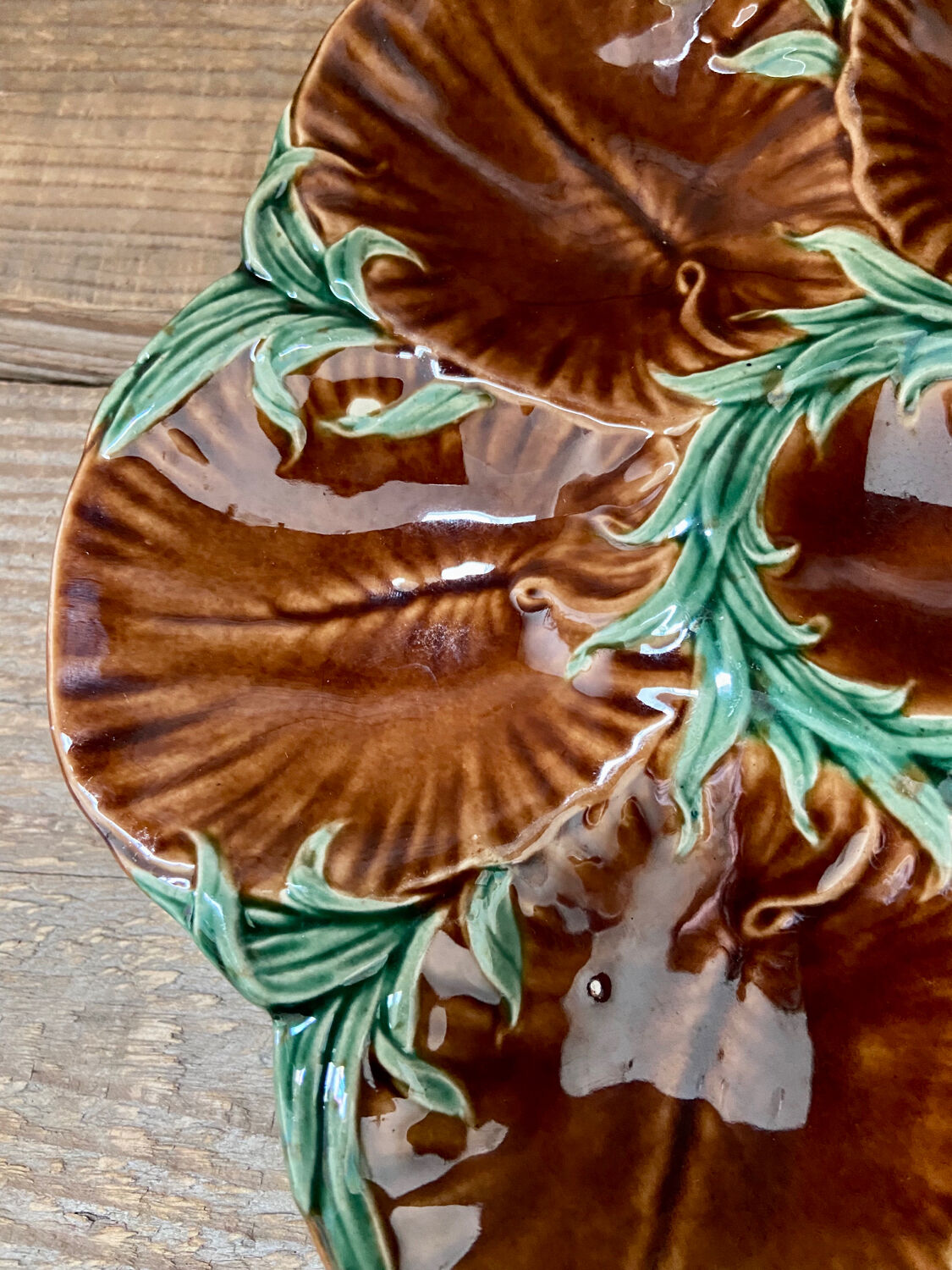 4 vintage slurry oyster plates