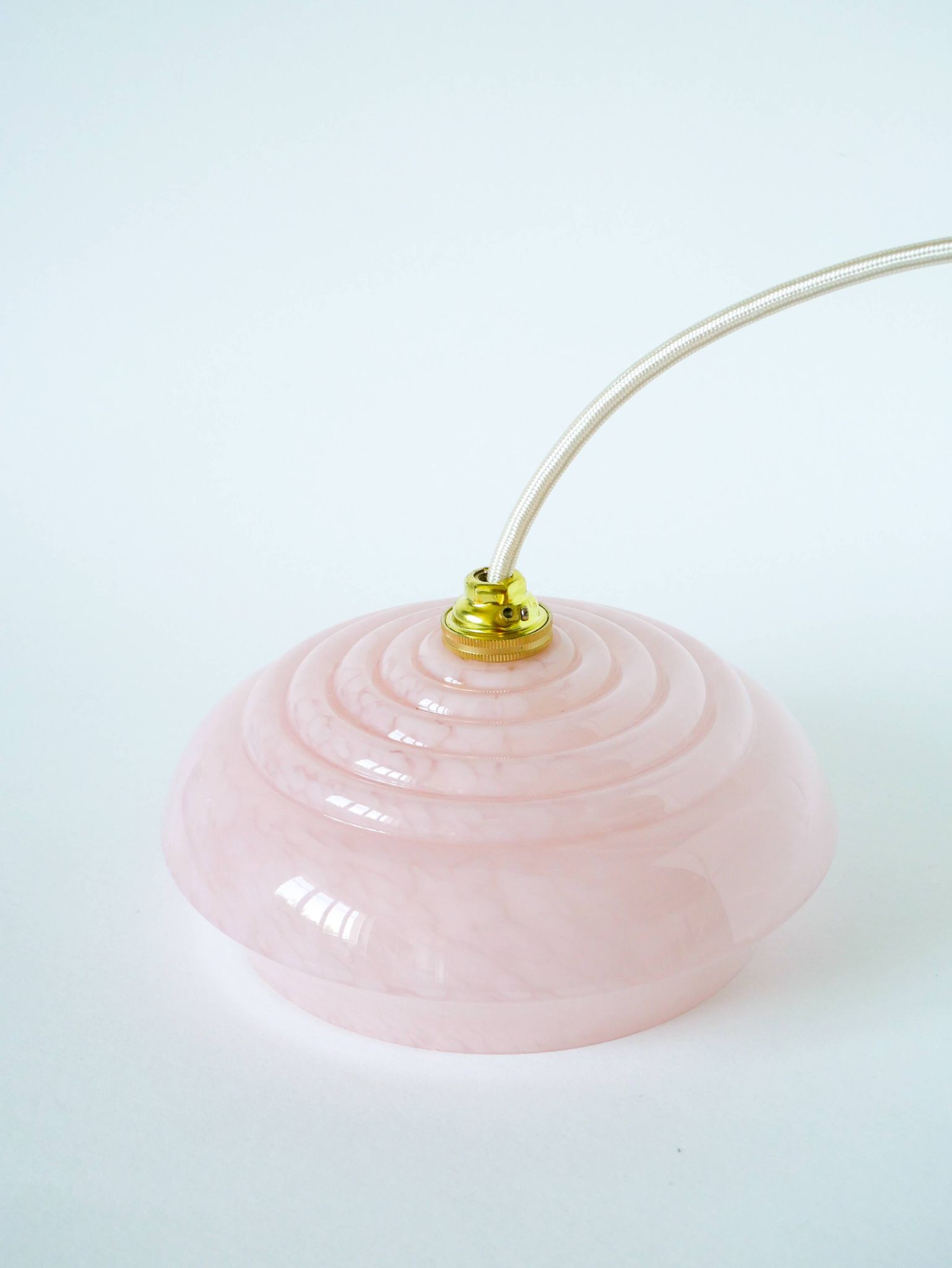 Suspension en verre de Clichy, Rose Bonbon, Art Déco, 1930