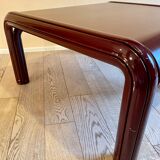 Knoll coffee table by Gae Aulenti