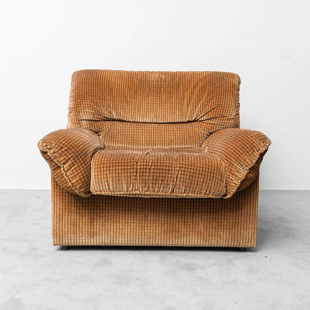 Doimo Salotti 1970s vintage convertible armchair bed in fabric
