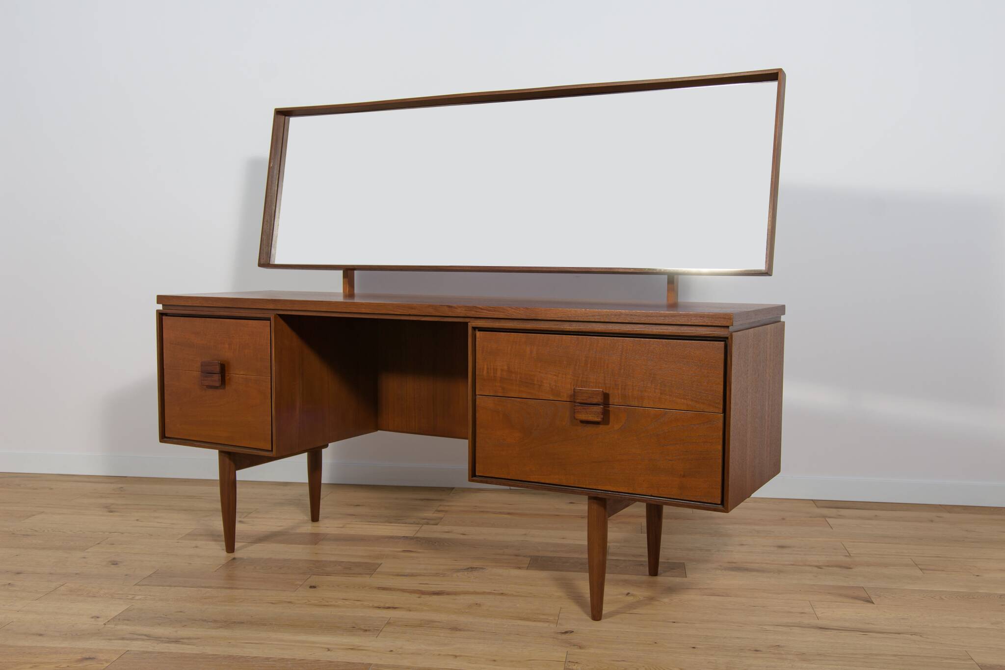 Mid-Century Dressing Table by I. Kofod-Larsen for G-Plan, 1960s