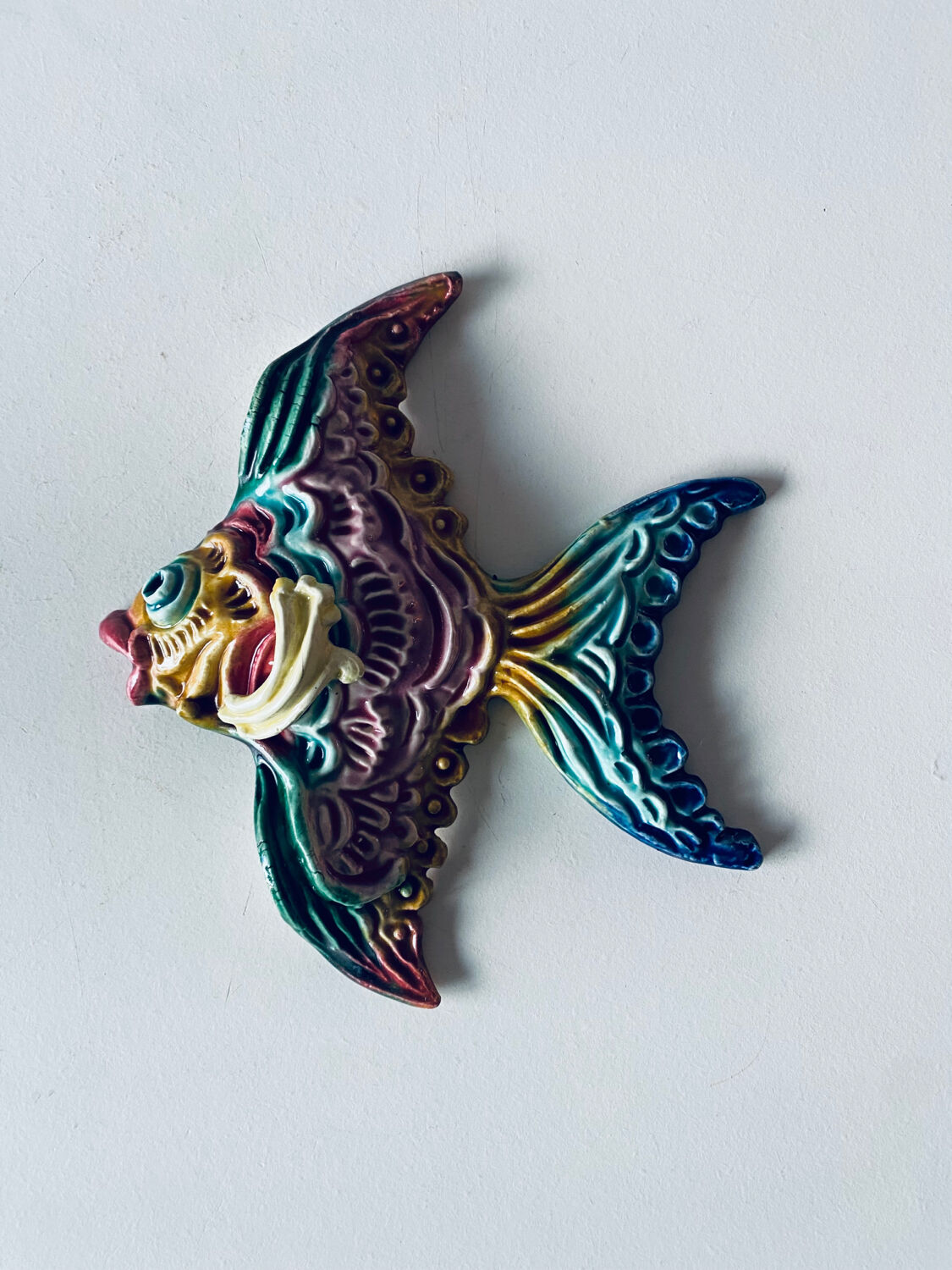 Décoration poisson mural en faïence