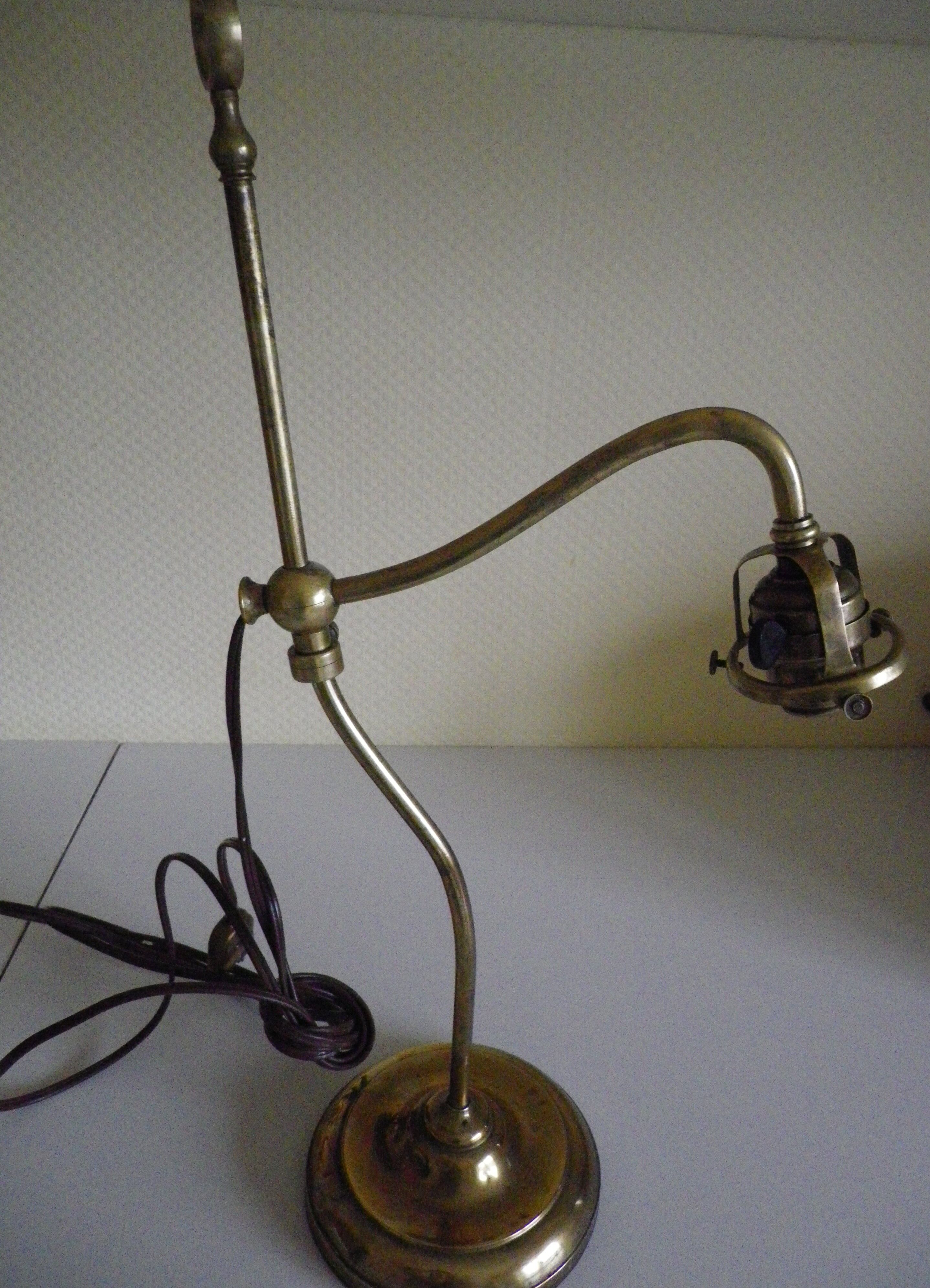 Fully brass lamp foot - Articulated arm - 1930s