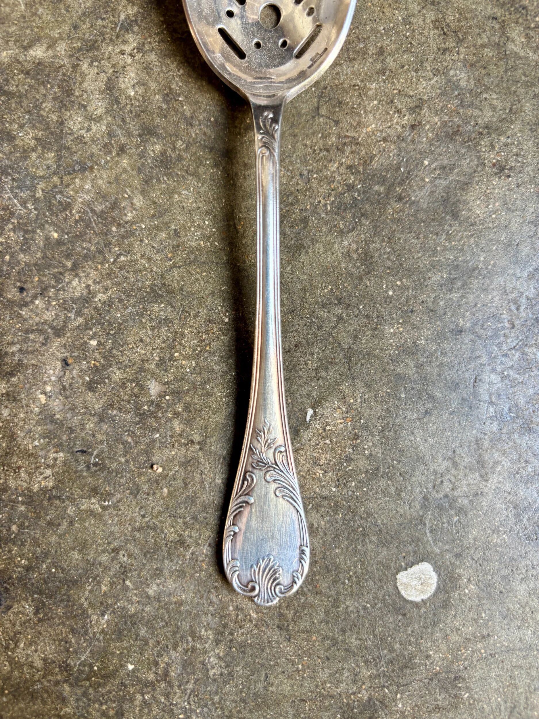 Cuillère de service ajourée Christofle en métal argenté