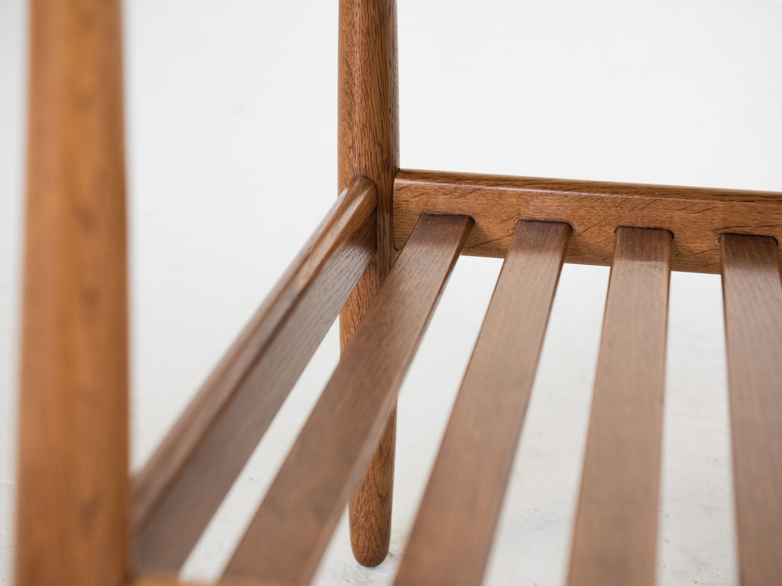 Midcentury Danish coffee table in oak and teak by Ejvind A. Johansson for FDB