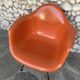 Fauteuil Eames DAR orange, base Eiffel originale, Herman Miller, 1960