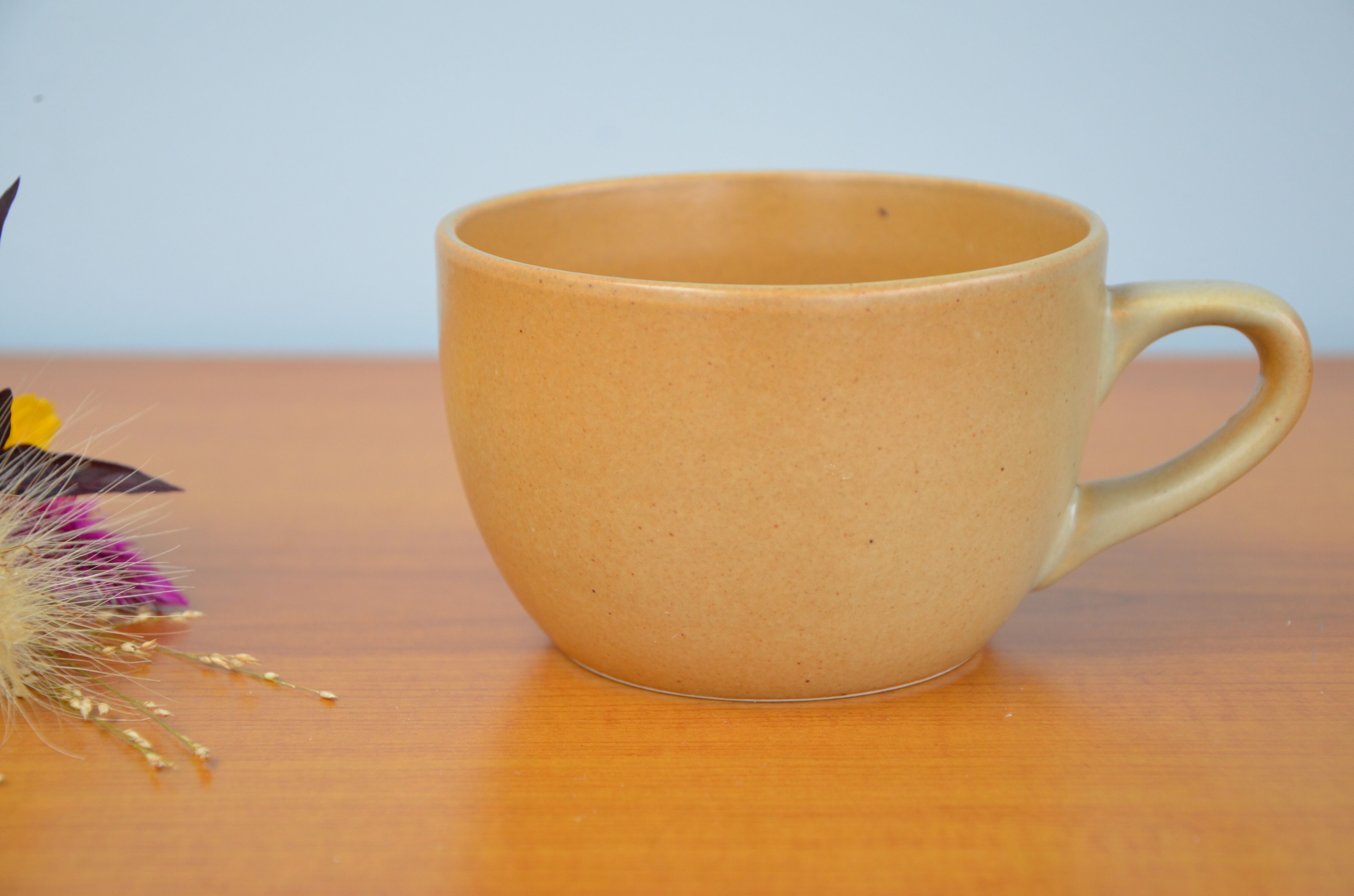 Stoneware cup bowl