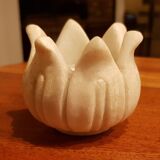 Candle holder heats flat "lotus" in marble