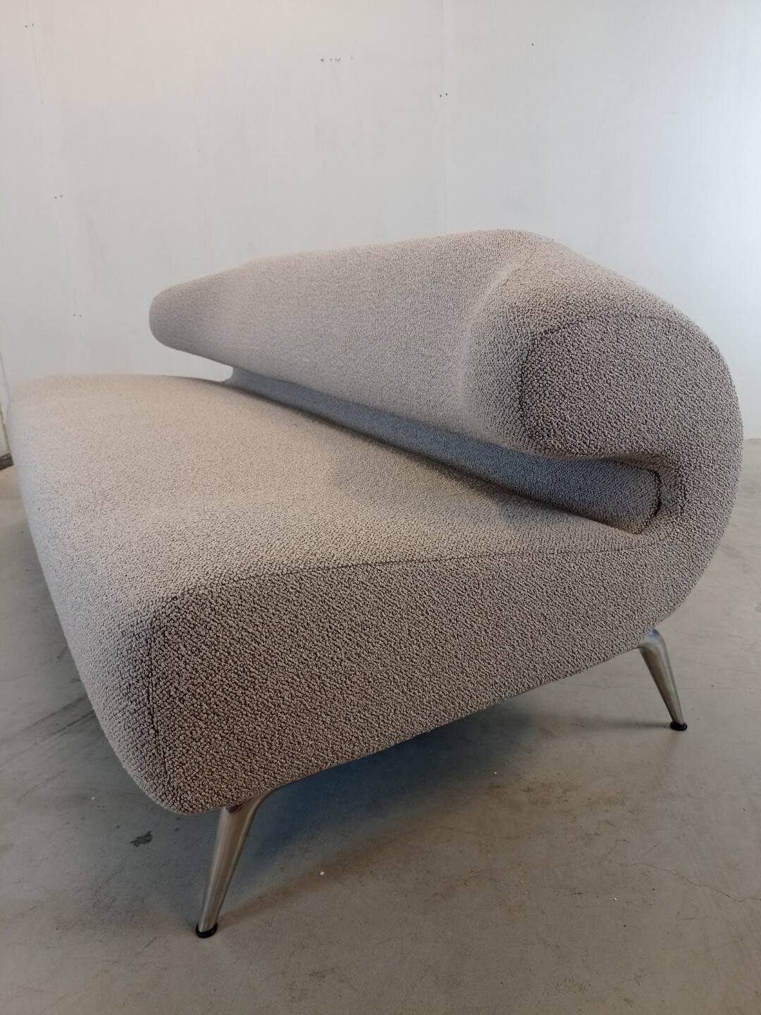 Artifort Bird designer sofa