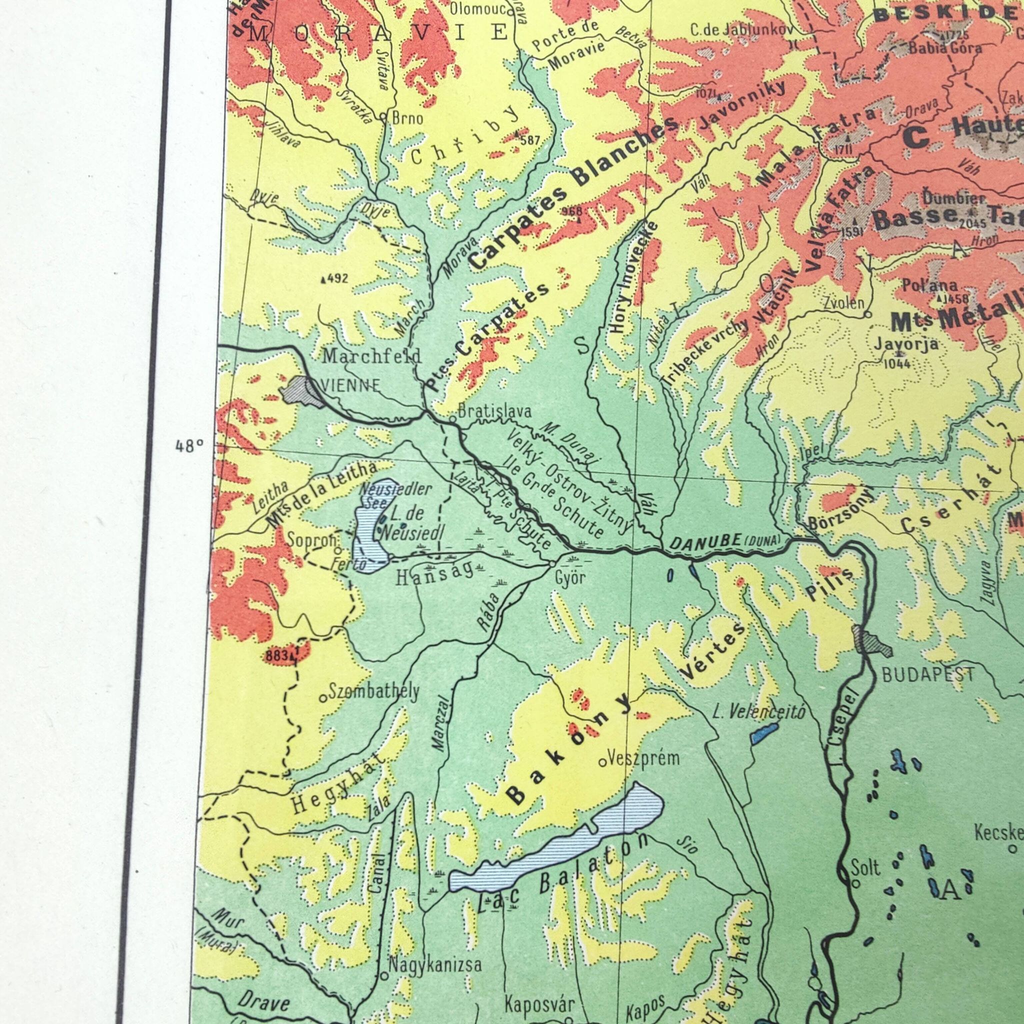 Carte ancienne  Danube Bucarest Roumanie 43x43cm de 1950