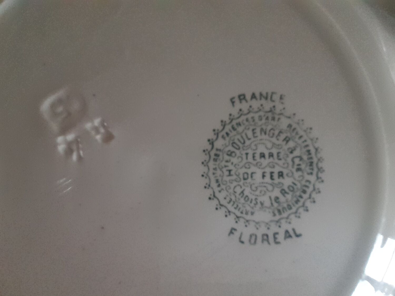 Iron earth plates - Choisy le Roi- Floréal