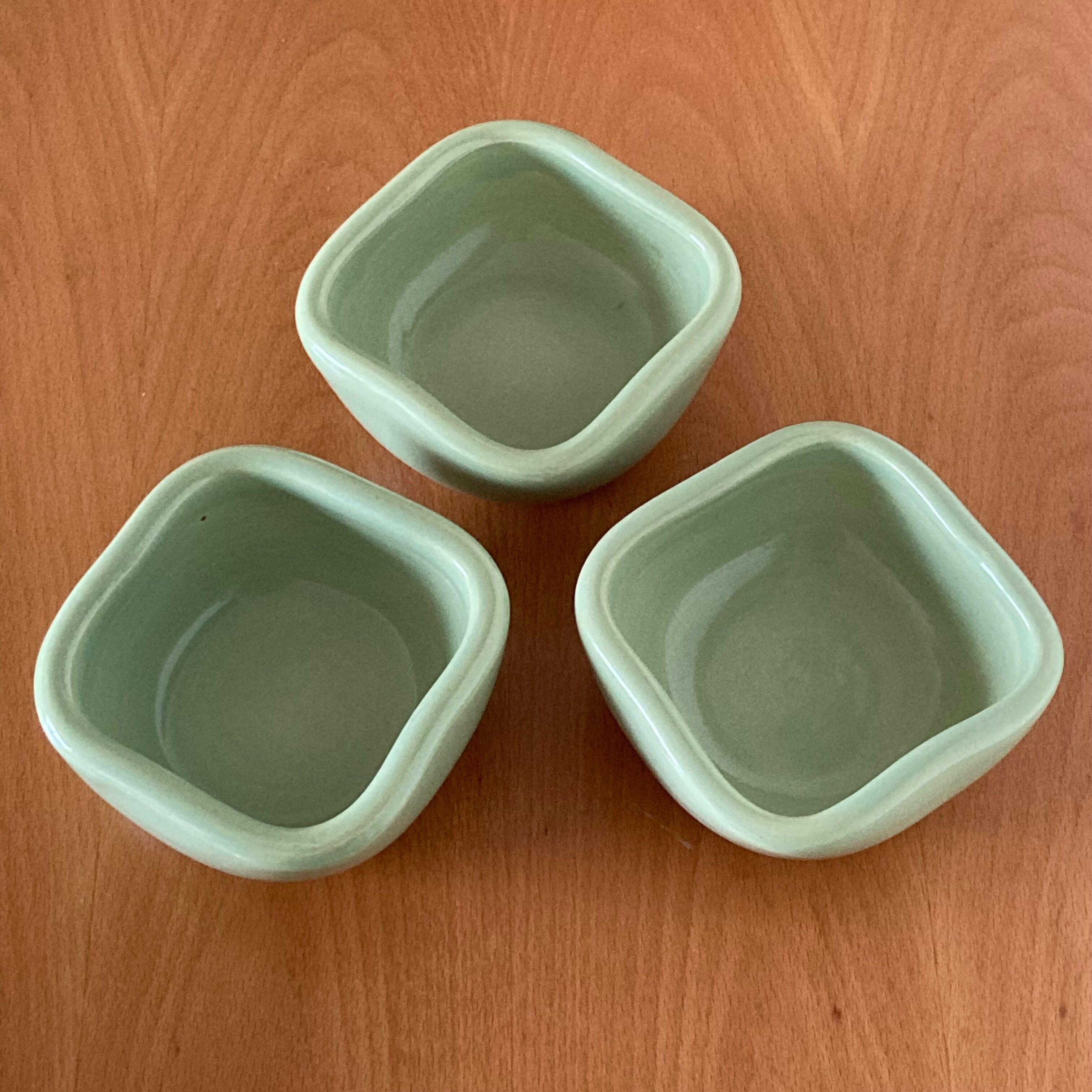 3 bowls 50s celadon Keramos