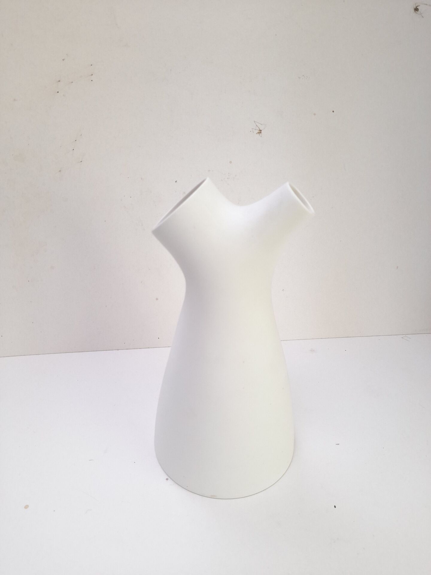 Very beautiful Flow carafe or vase by Muuto.