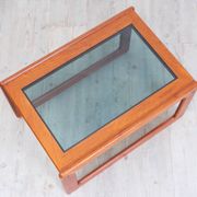 Table basse danoise en teck. Fabricant Komfort Danemark. Années 70