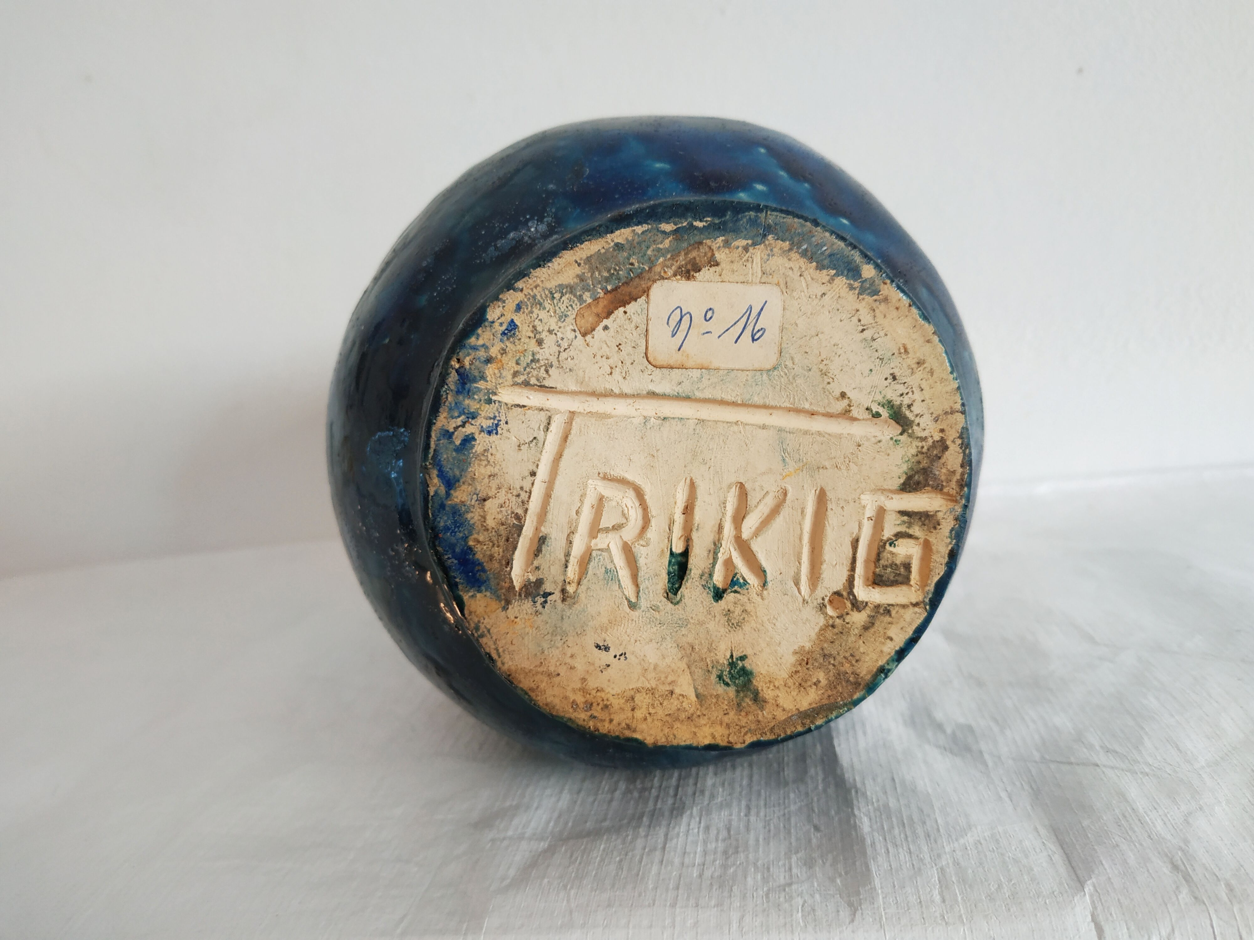 Triki blue ceramic vase floral patterns