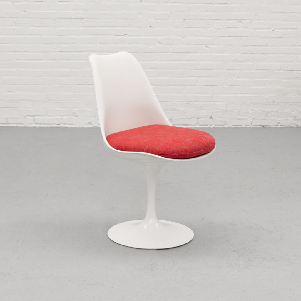 Set of 6 Eero Saarinen Knoll Tulip Chairs, 1979