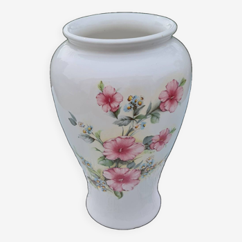 Grand vase en porcelaine blanche