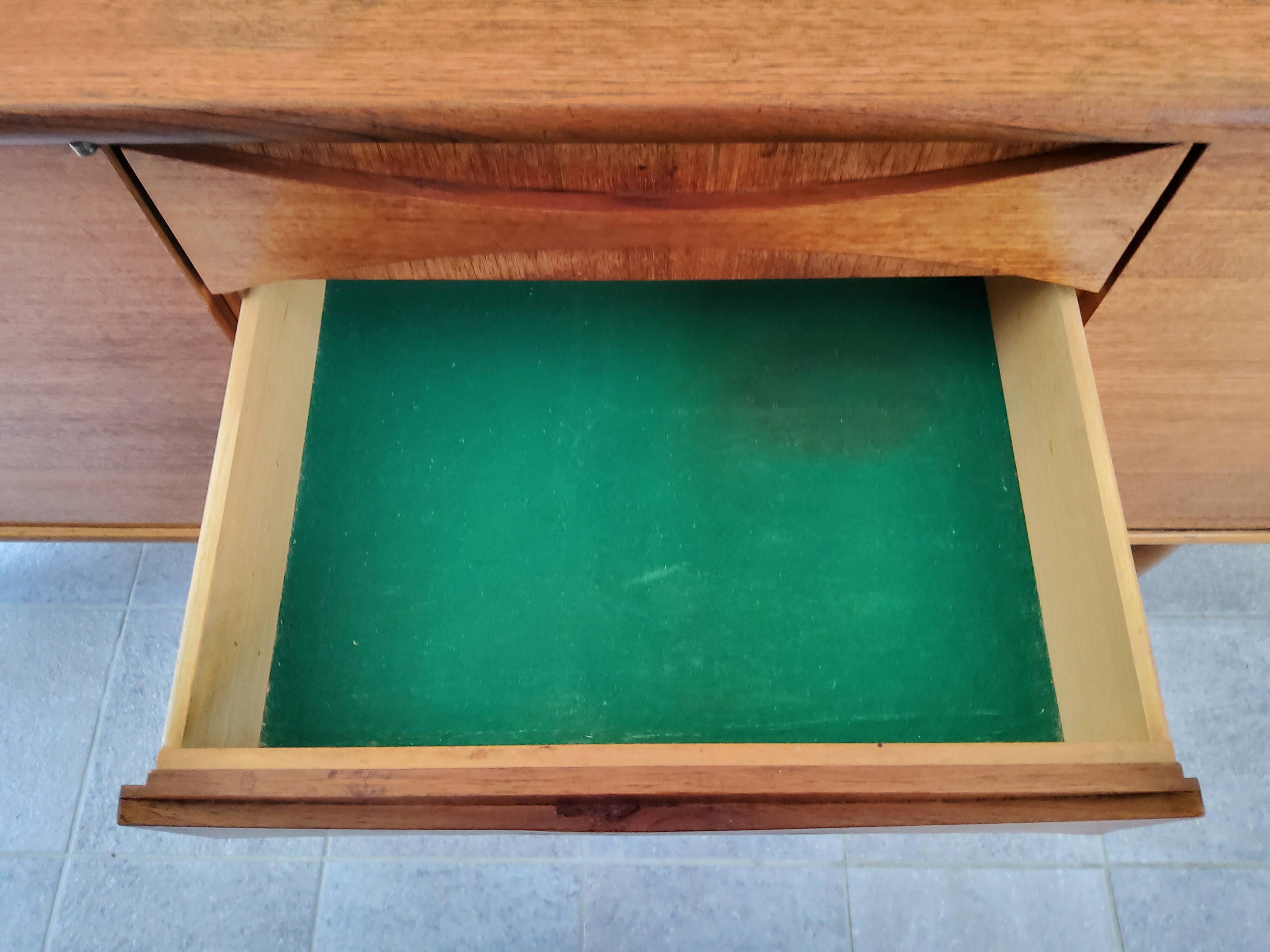 Scandinavian row 60s