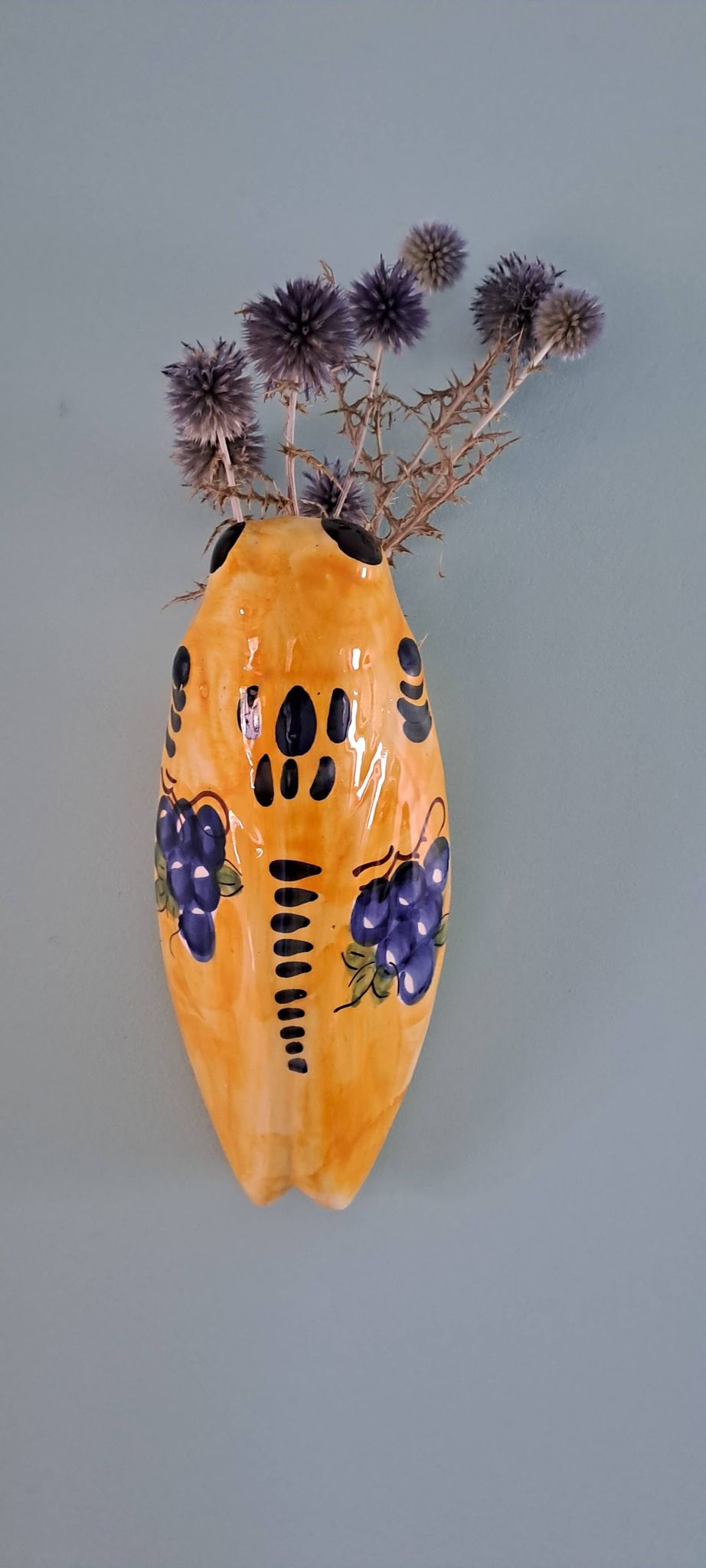 Provencal wall vase