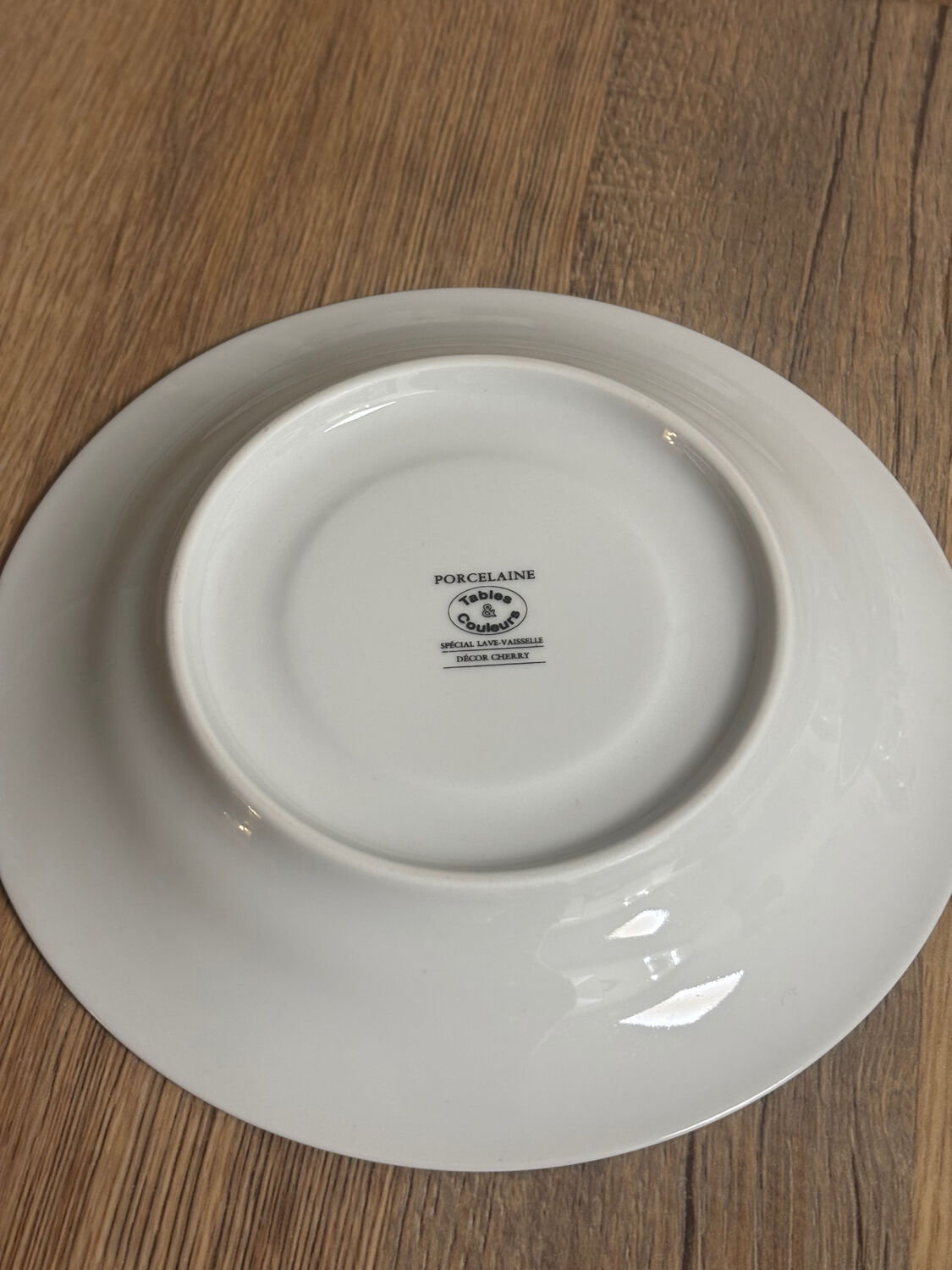 Set of 4 large cherry porcelain cups and saucers.