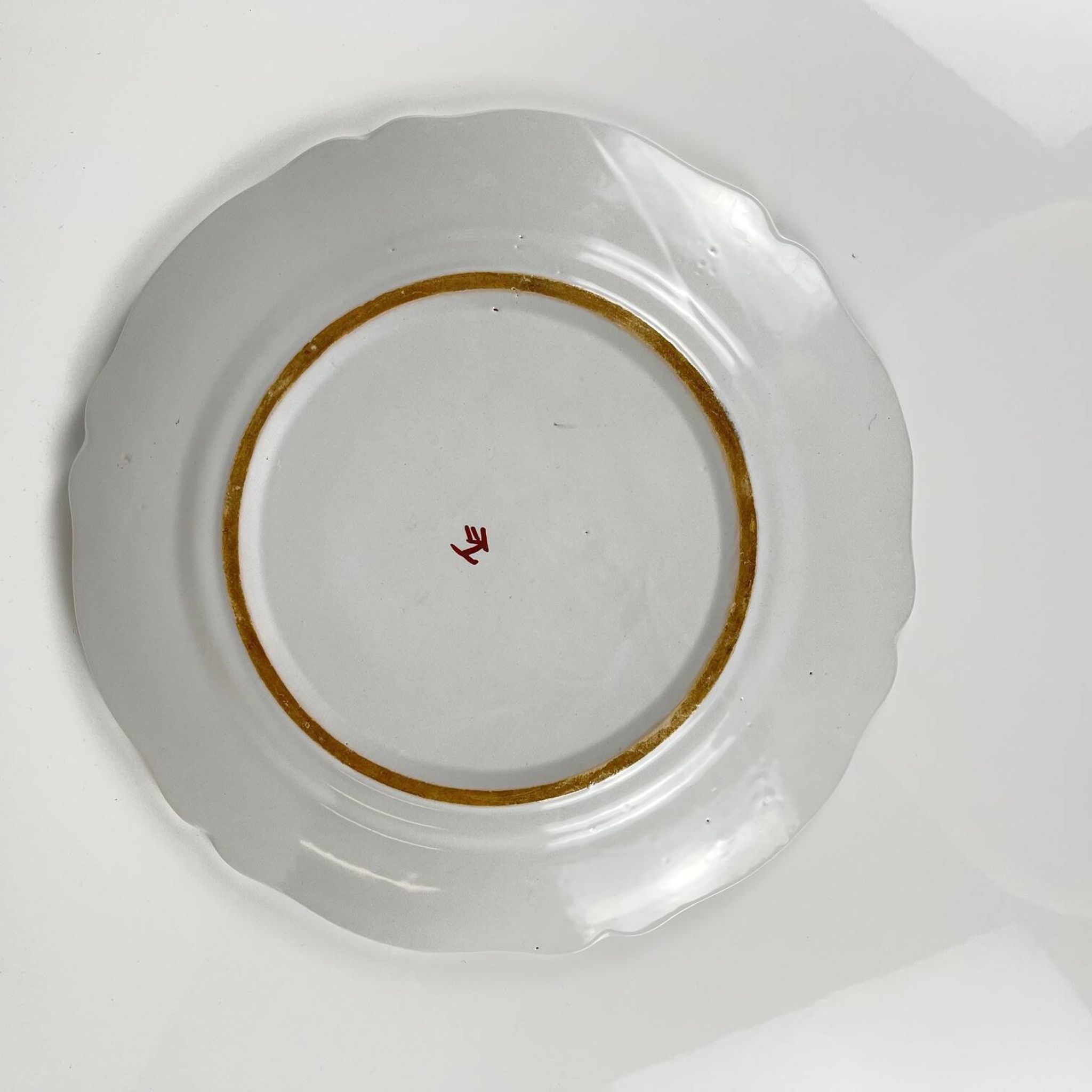 Plat à gateau peint à la main motif rose, vers 1960/70