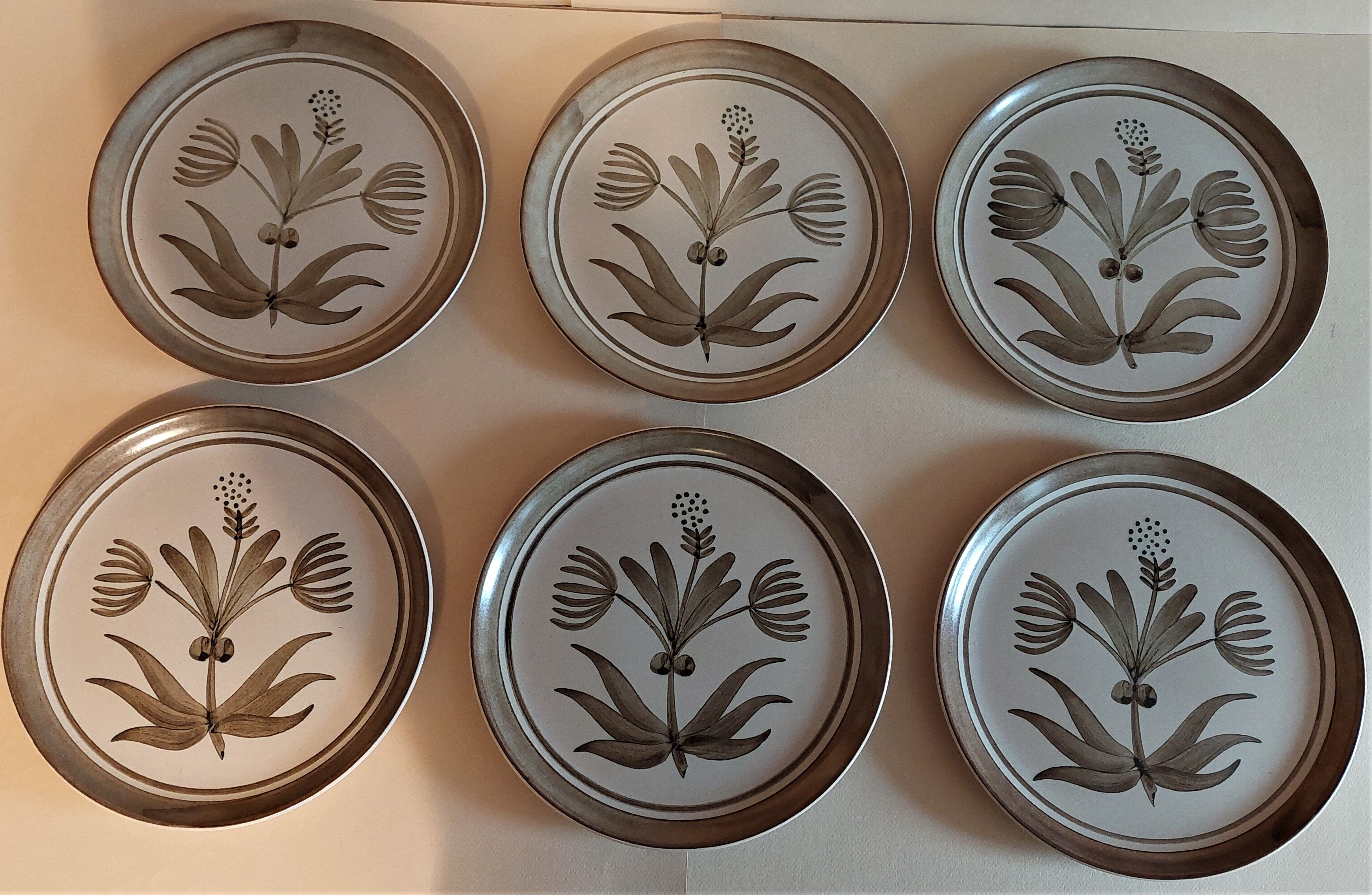 Vintage flat plates in sandstone series of six marked Longchamp