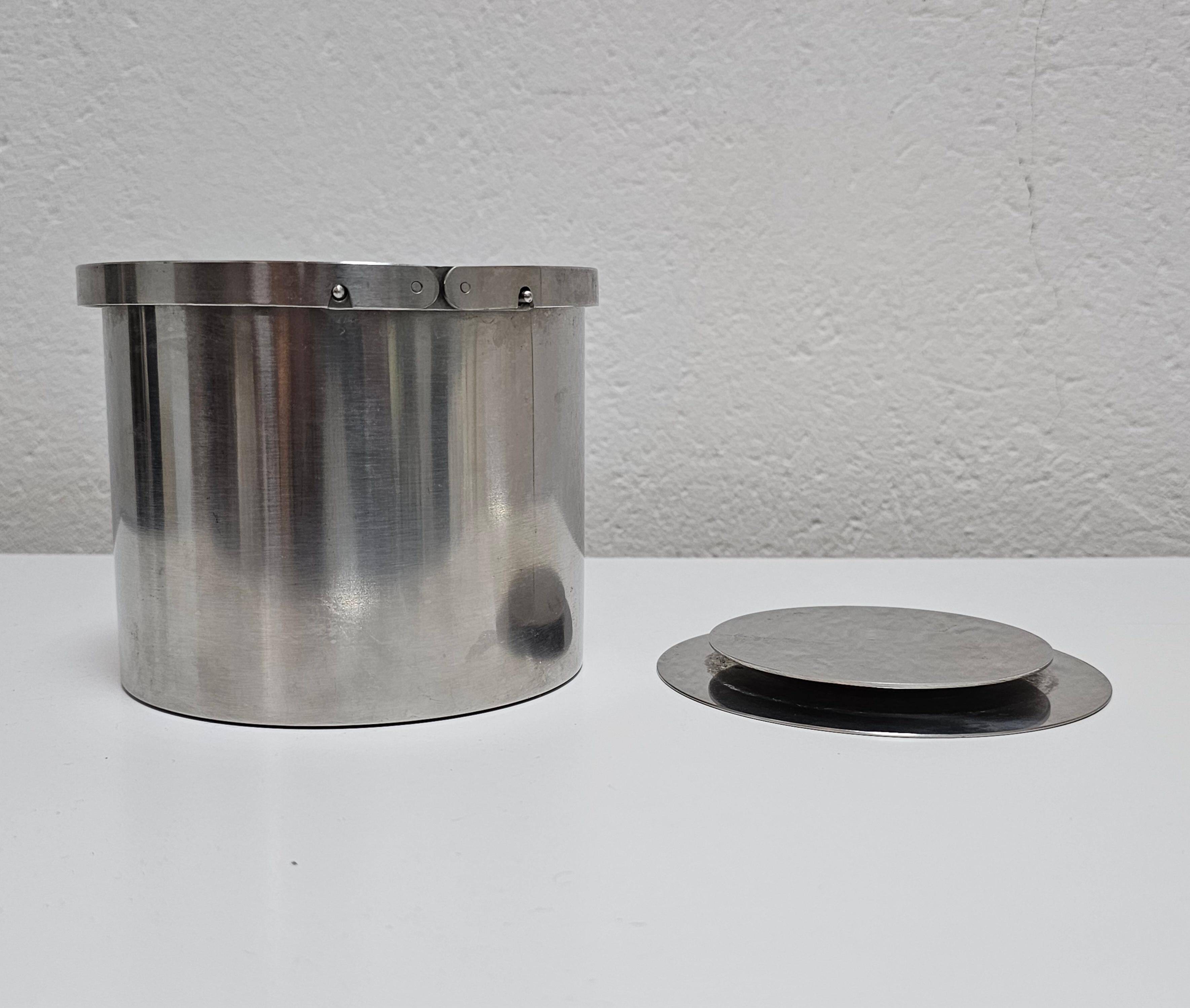 Mid Century Modern ice bucket with chrome lid by Arne Jacobsen