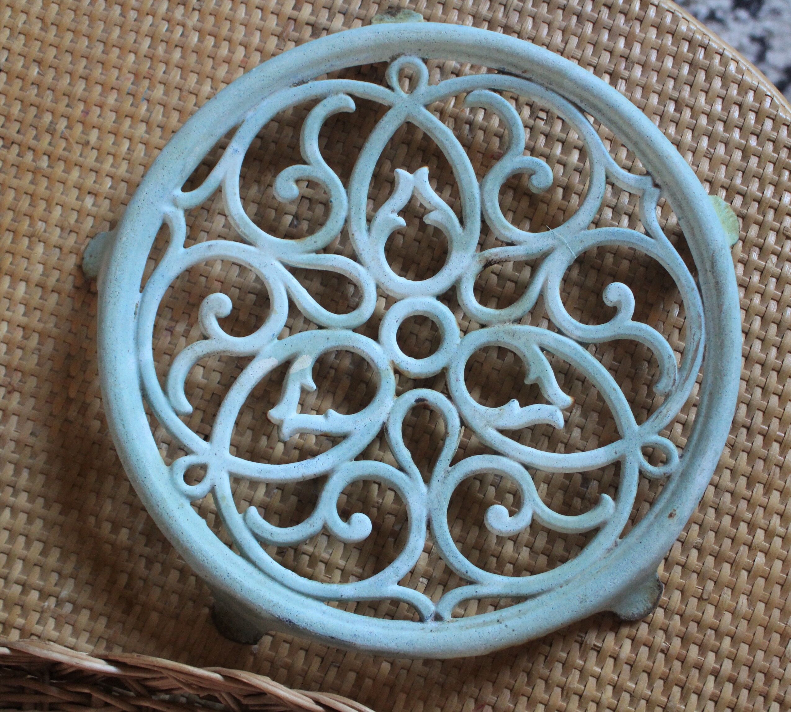 Round cast iron underside