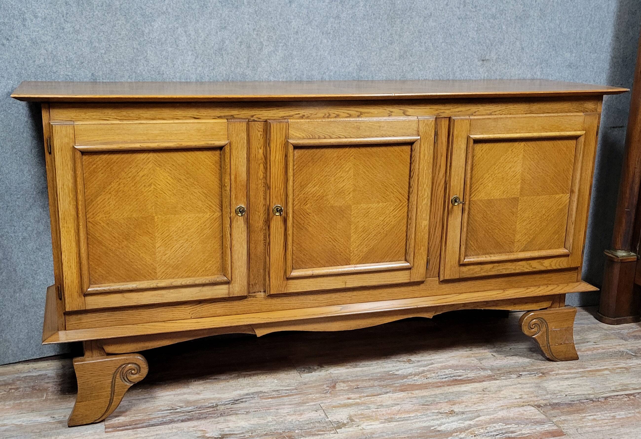 Important Buffet en enfilade époque Art Déco en chene vers 1940