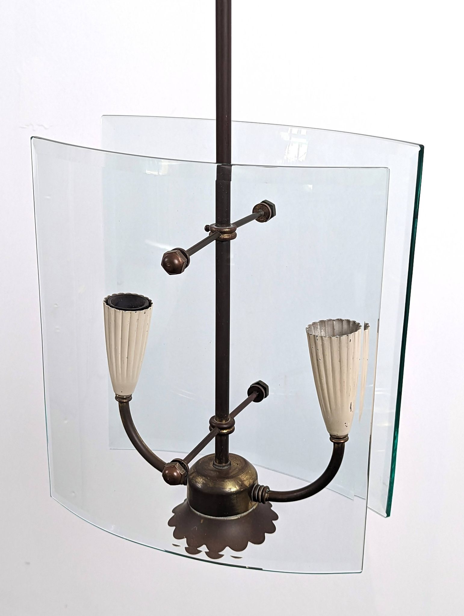 Pietro Chiesa for Fontana Arte Curved Glass and Brass Pendant Light 1940s
