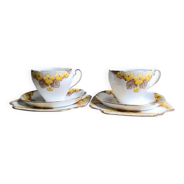 Ensemble de deux trios Caversham (tasse, soucoupe et assiette carrée), Angleterre, années 1940