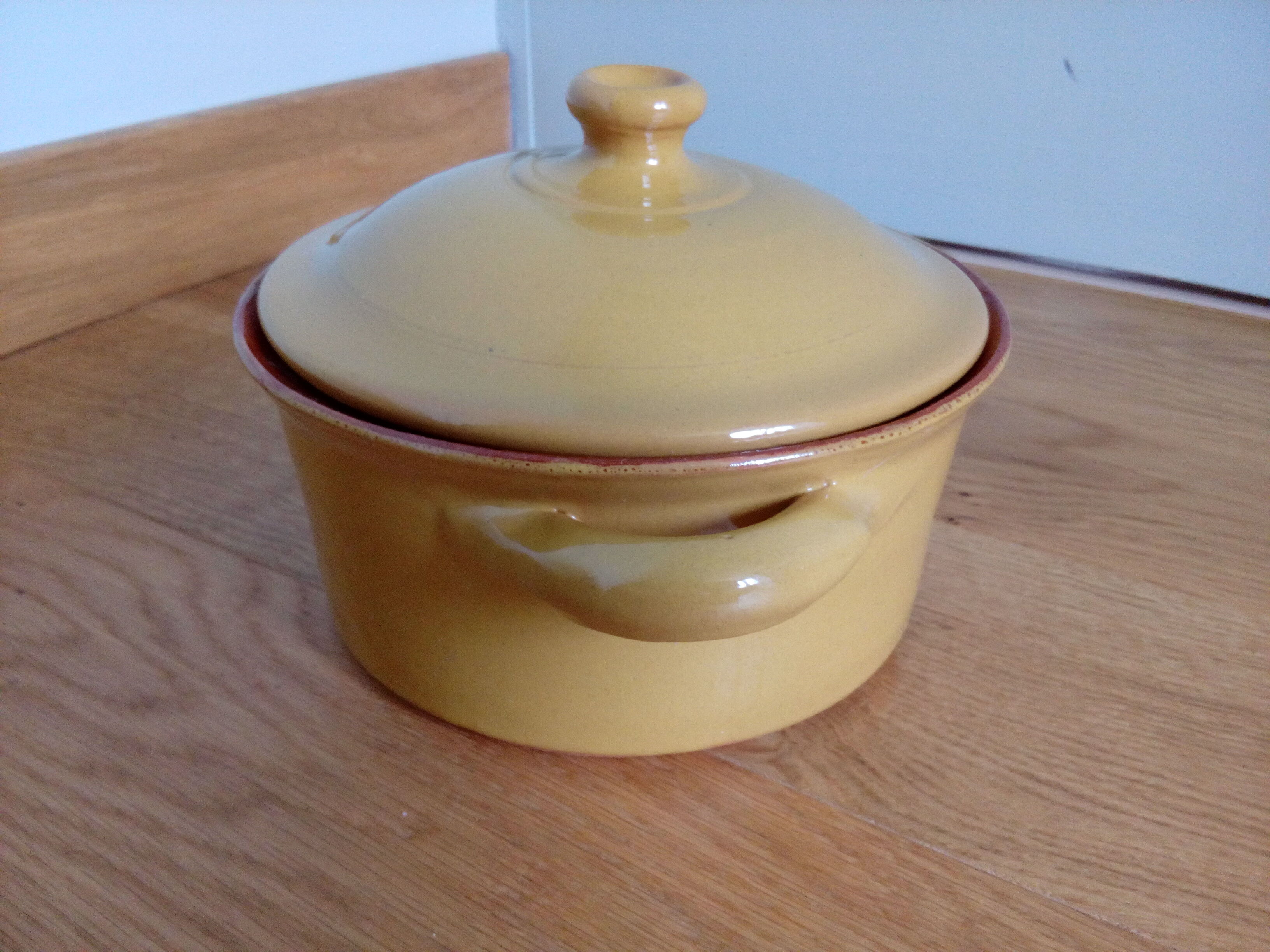 Pot with lid, ceramic soup maker enamelled with mustard yellow