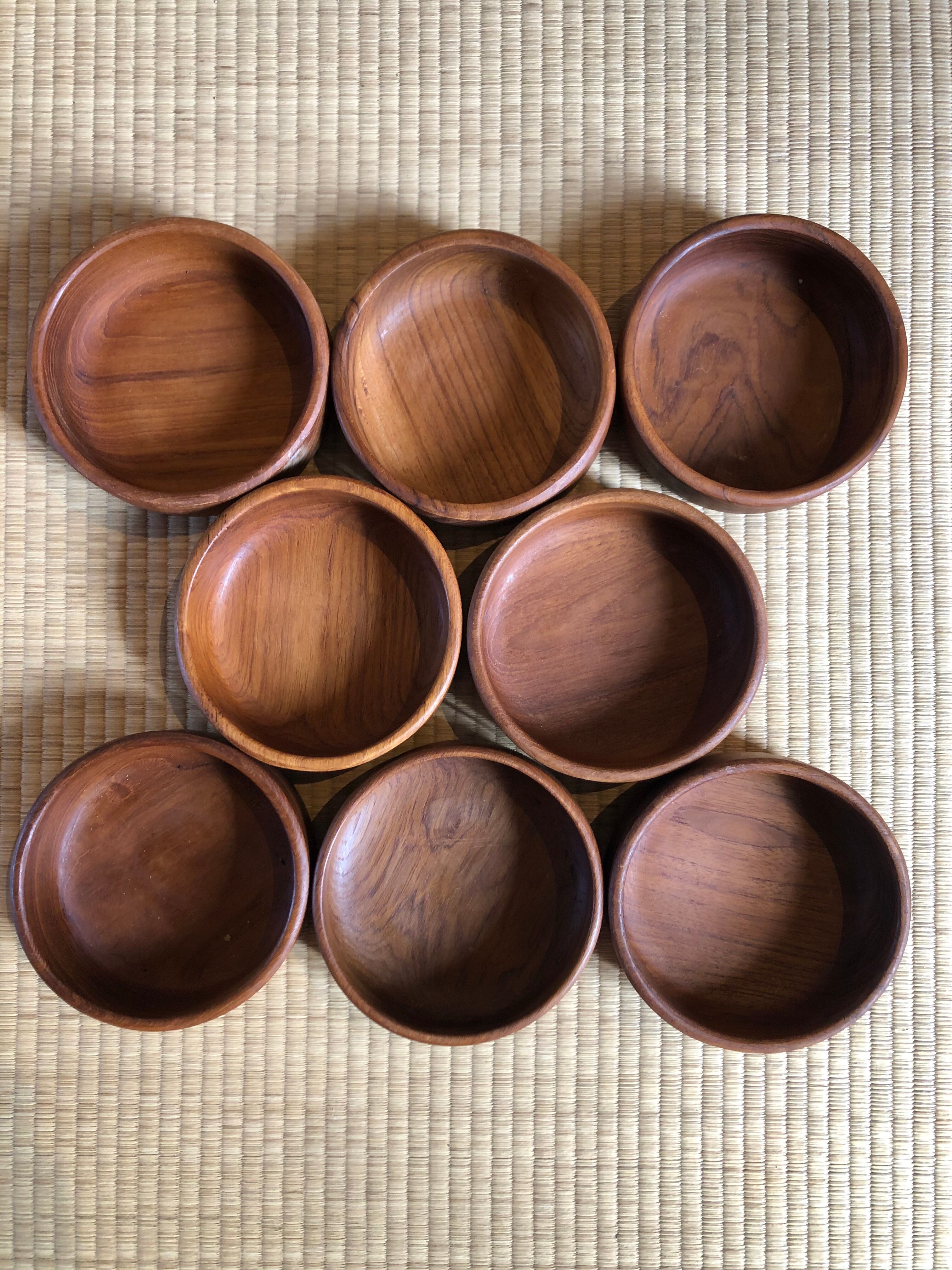 Lot de bols en bois