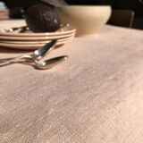Nappe de vendange teintée en rose thé