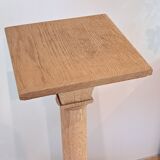 Light oak wood column