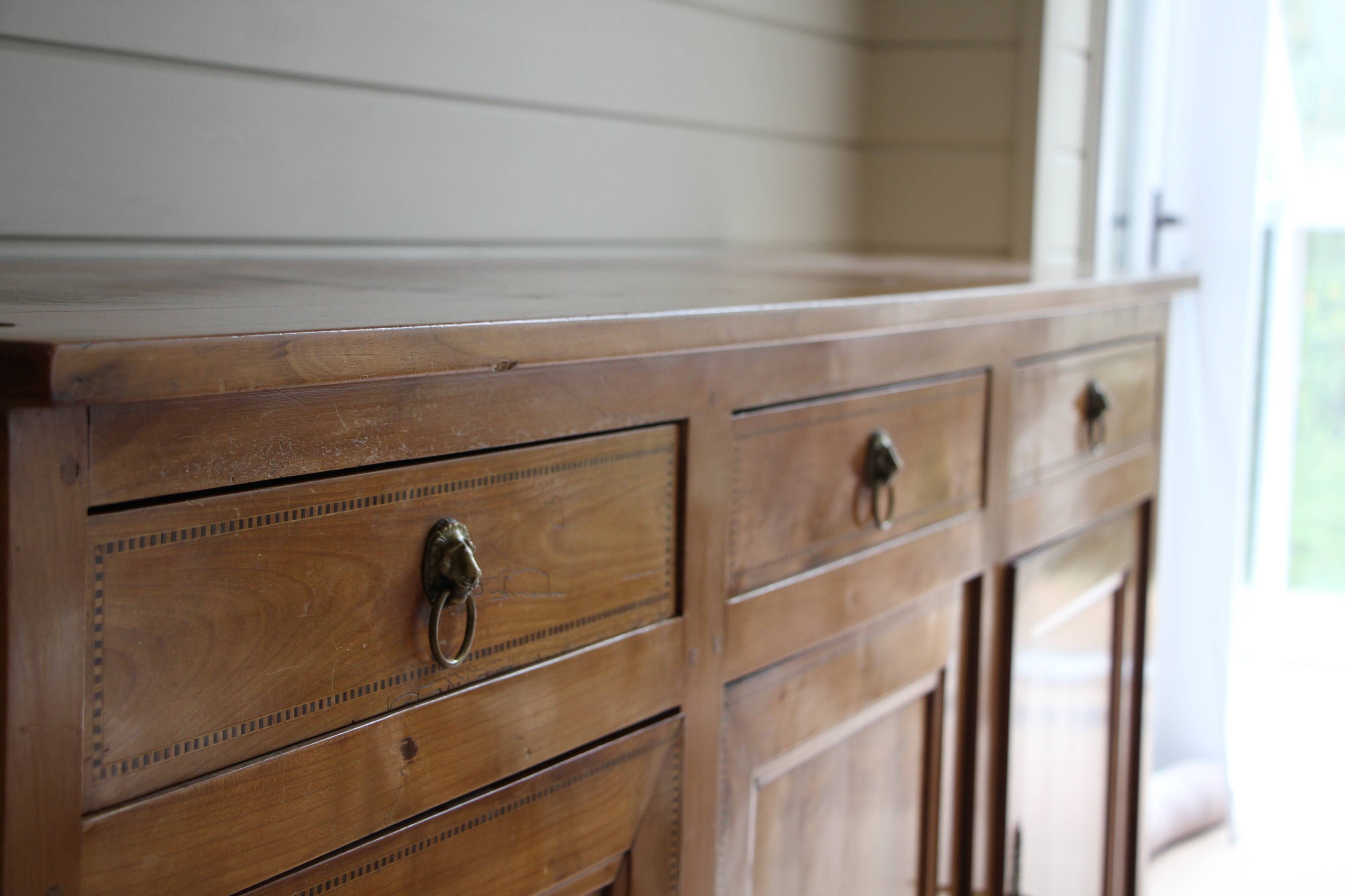 Buffet in a Restauration style enfilade