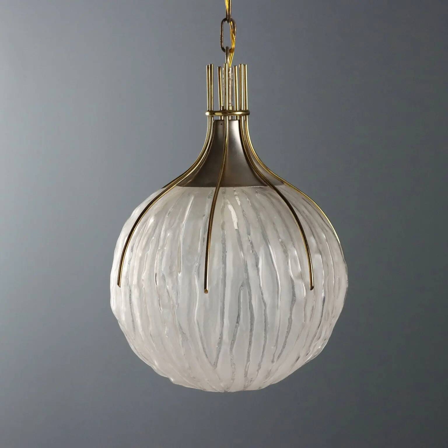 Suspension vintage en métal, laiton et verre, Italie, années 1970