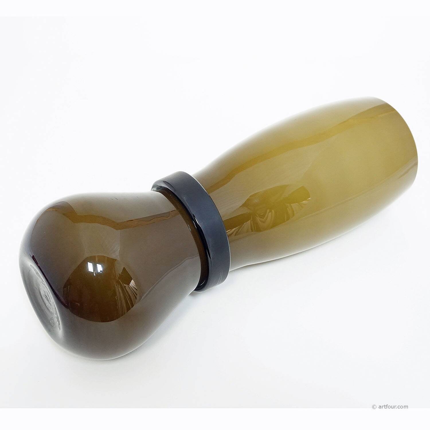 Simon Moore for Salviati, large Murano glass vase Fasciati.