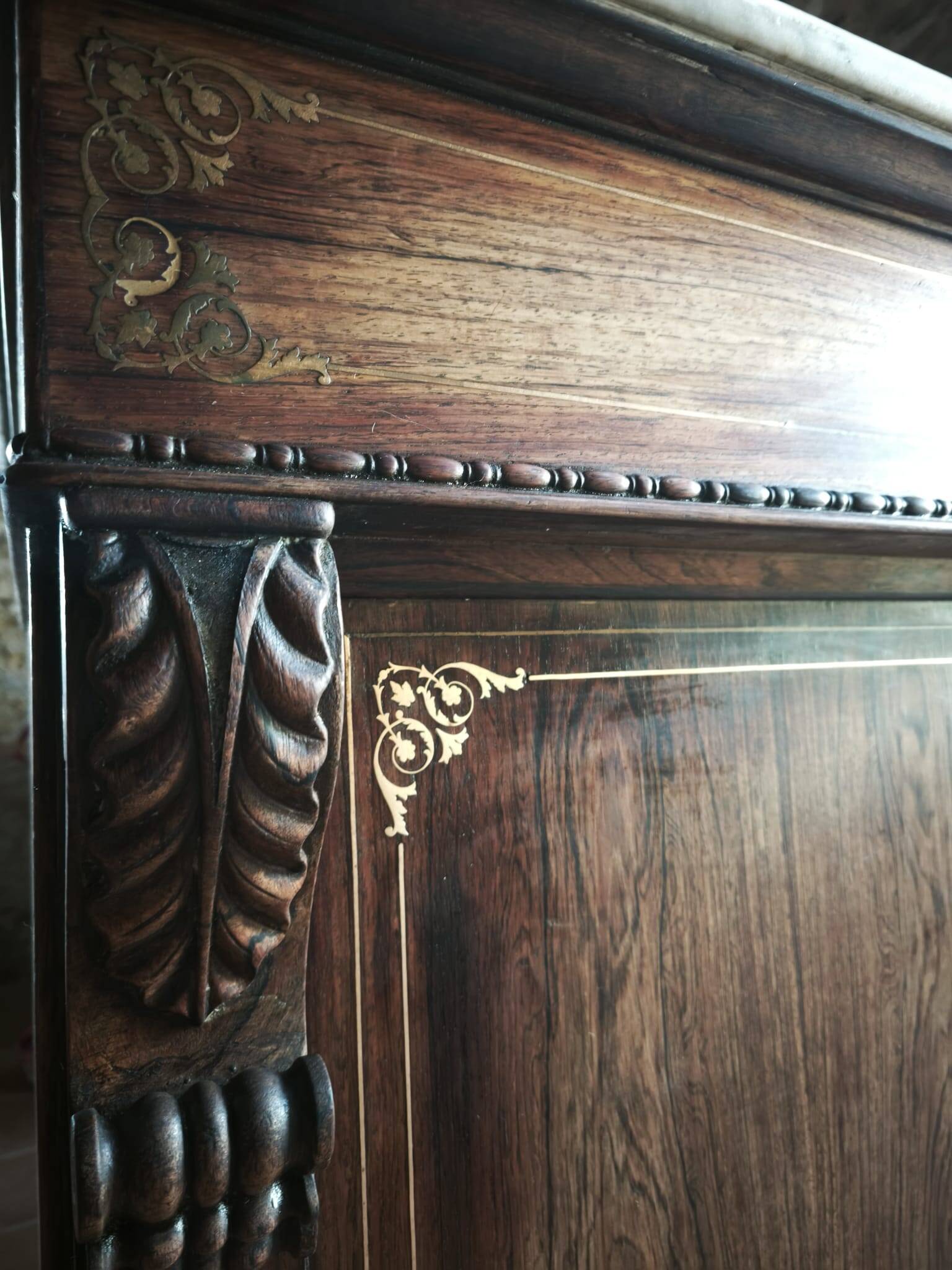 Antique bakery counter in rosewood and Carrara marble.
