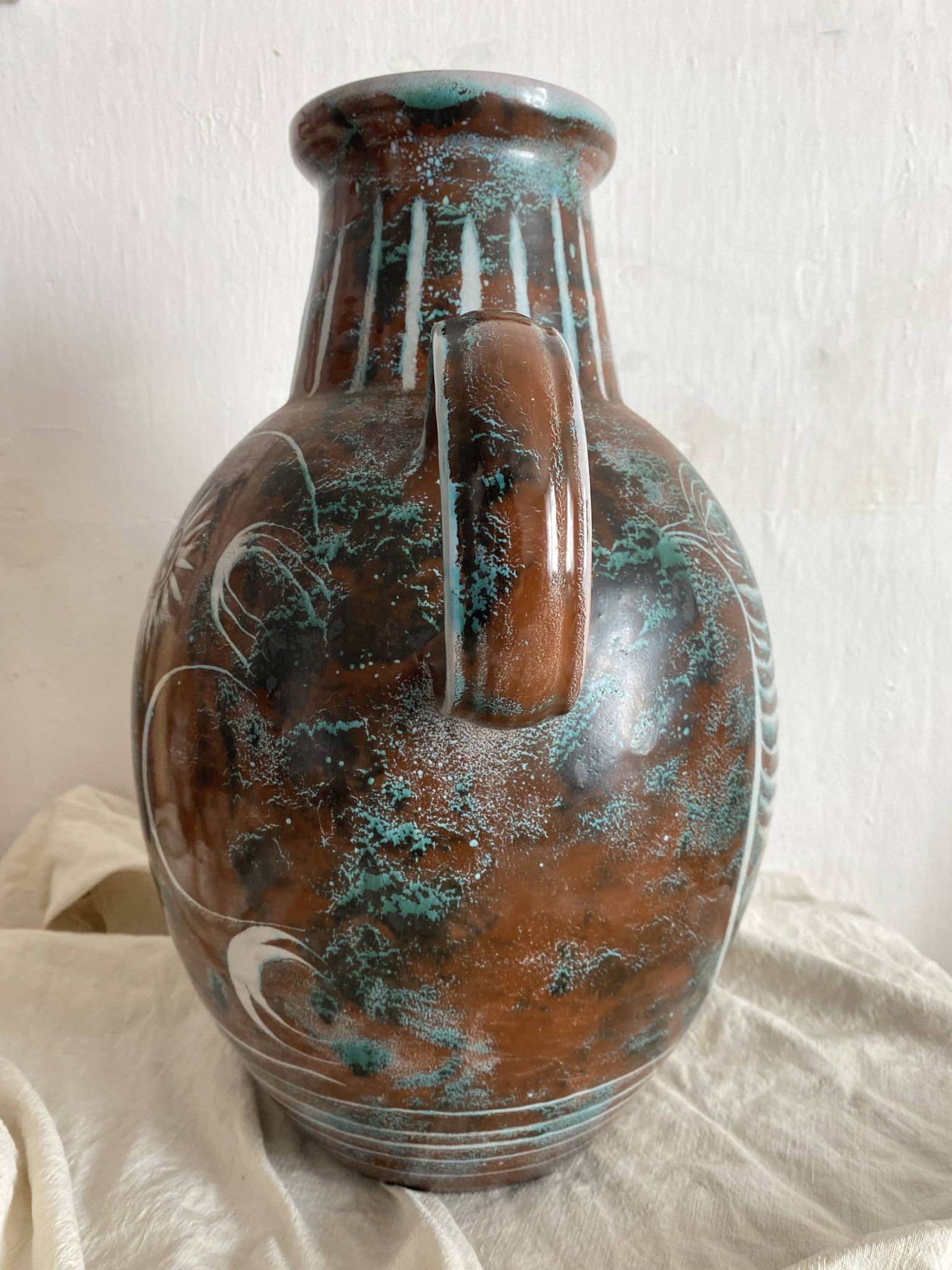Vase en céramique fait main Mongolfier, signé Yvon Roy 1960