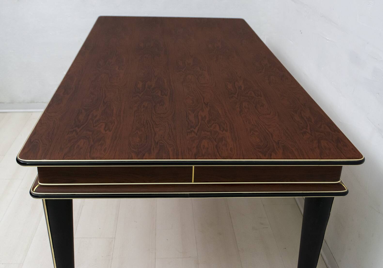 Umberto Mascagni for Harrods London Mid-Century Modern Italian Dining Table