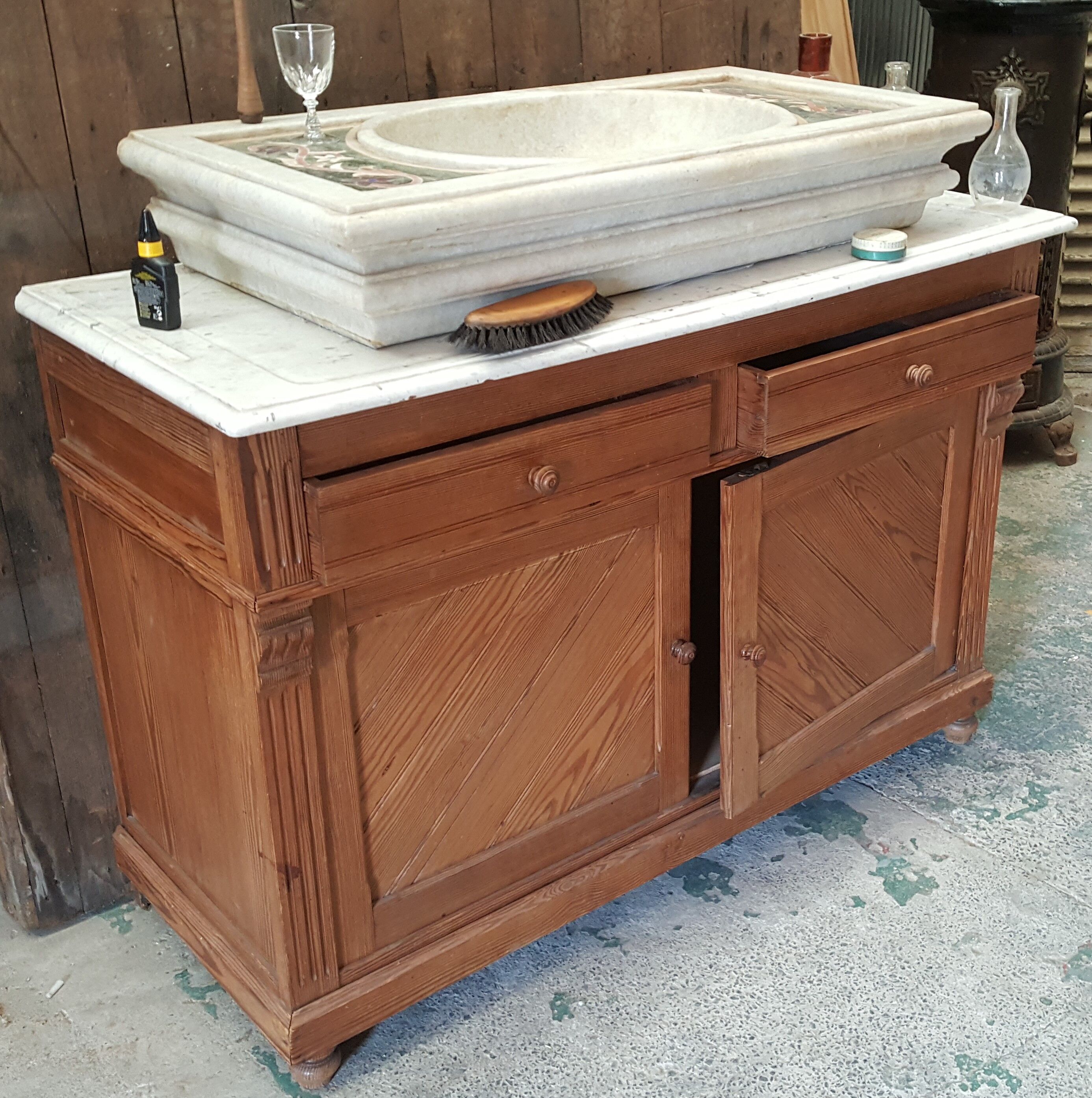 Meuble de toilettes 1900s